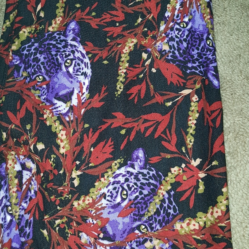 *HTF* Lularoe TC tiger leggings - Picture 1 of 3